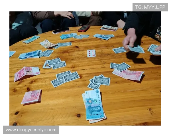 九点遇三公：如何利用时间节点优化三公游戏中的出牌策略